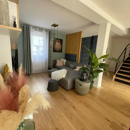 Agreable Maison Neuve Centre-madeleine