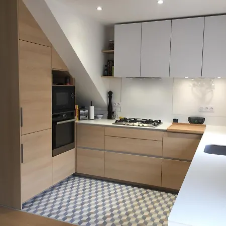 Agreable Maison Neuve Centre-madeleine *