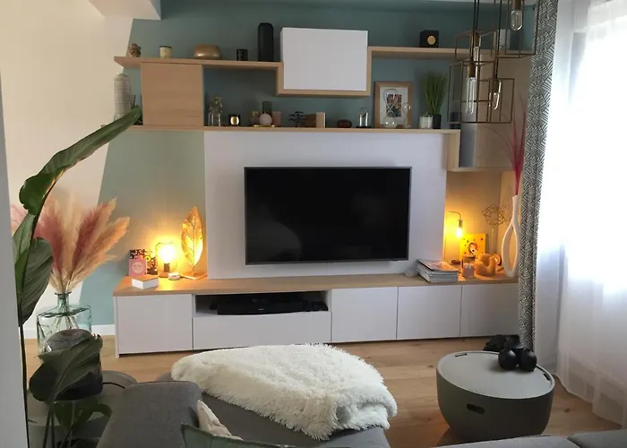 Agreable Maison Neuve Centre-madeleine 앙제